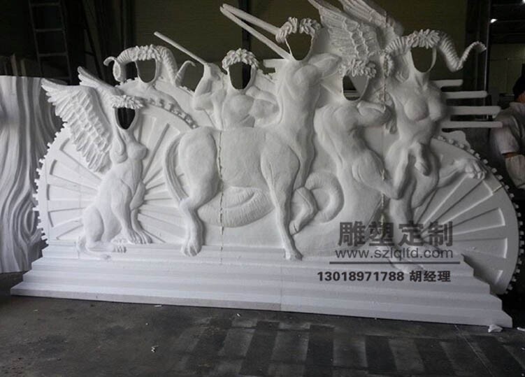 蓝天雀羽雕塑 (575).jpg